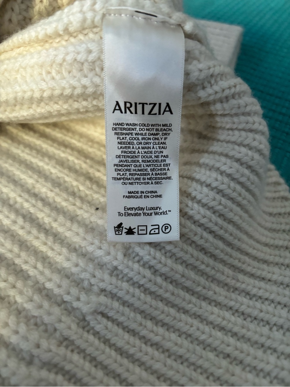 Aritzia - Wilfred Off-the-Shoulder Foldover merino wool Sweater — Cream, LARGE - Picture 12 of 16